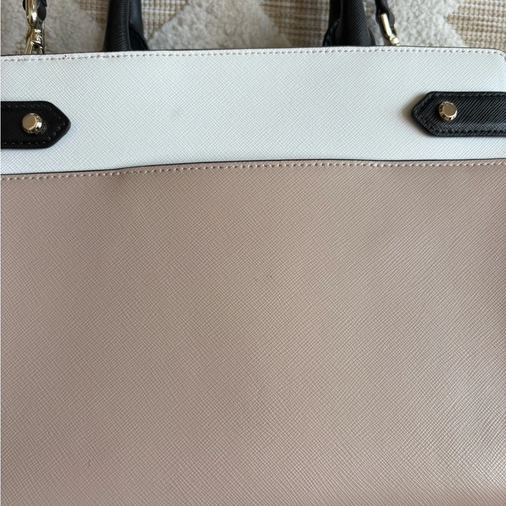 Kate Spade Purse - Picture 6 of 6